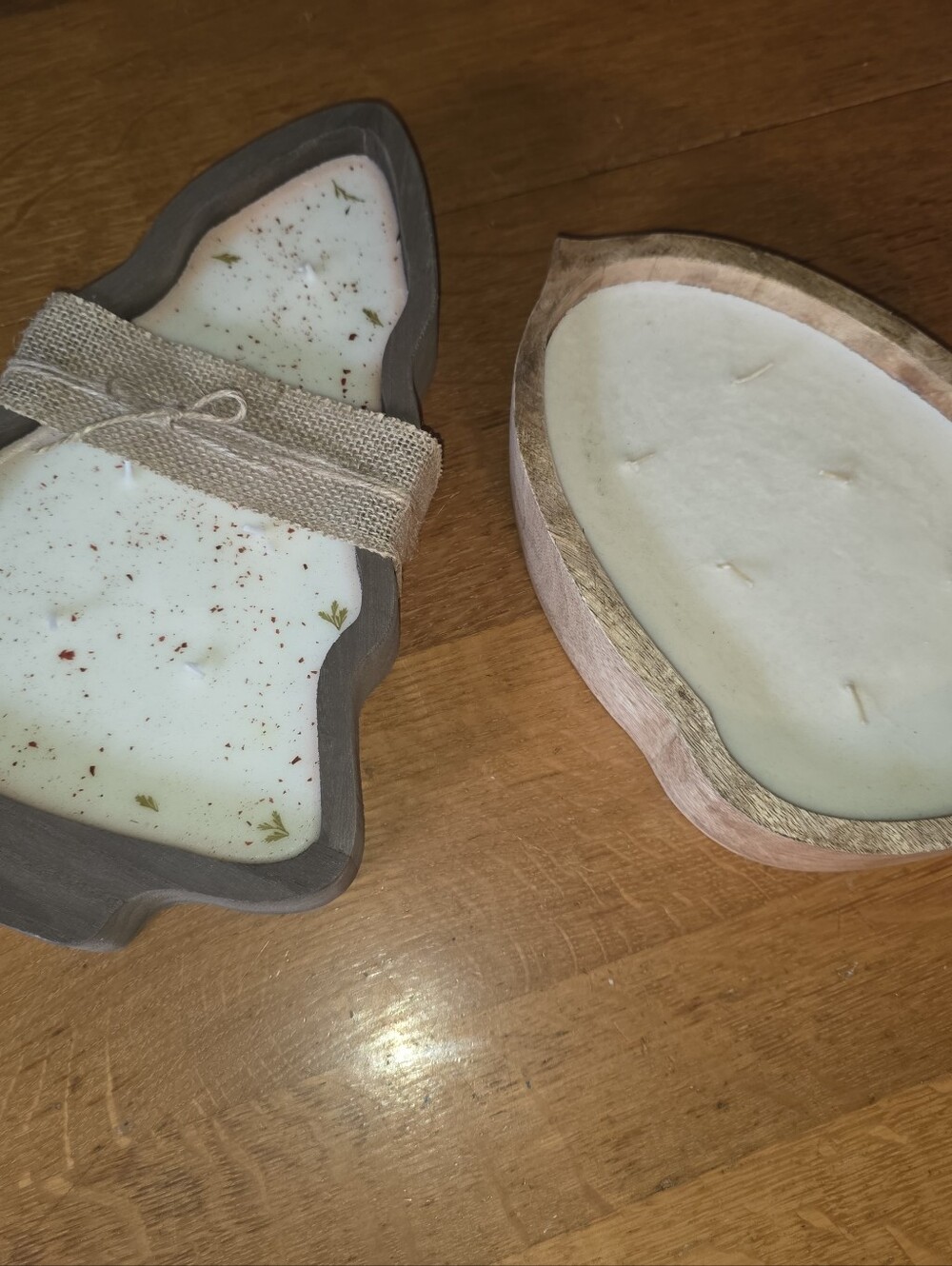 NEW Lot of 2 Wooden Dough Bowl Candles **Christmas Tree & Acorn**